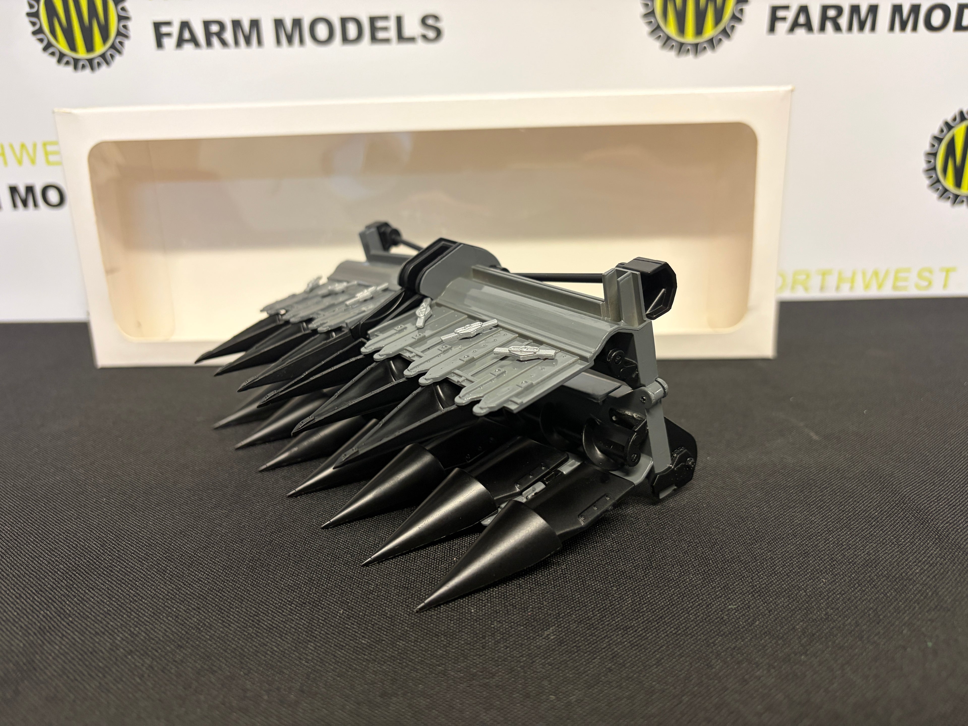 ROS 1:32 SCALE AGCO CORN/MAIZE FOLDING HEADER