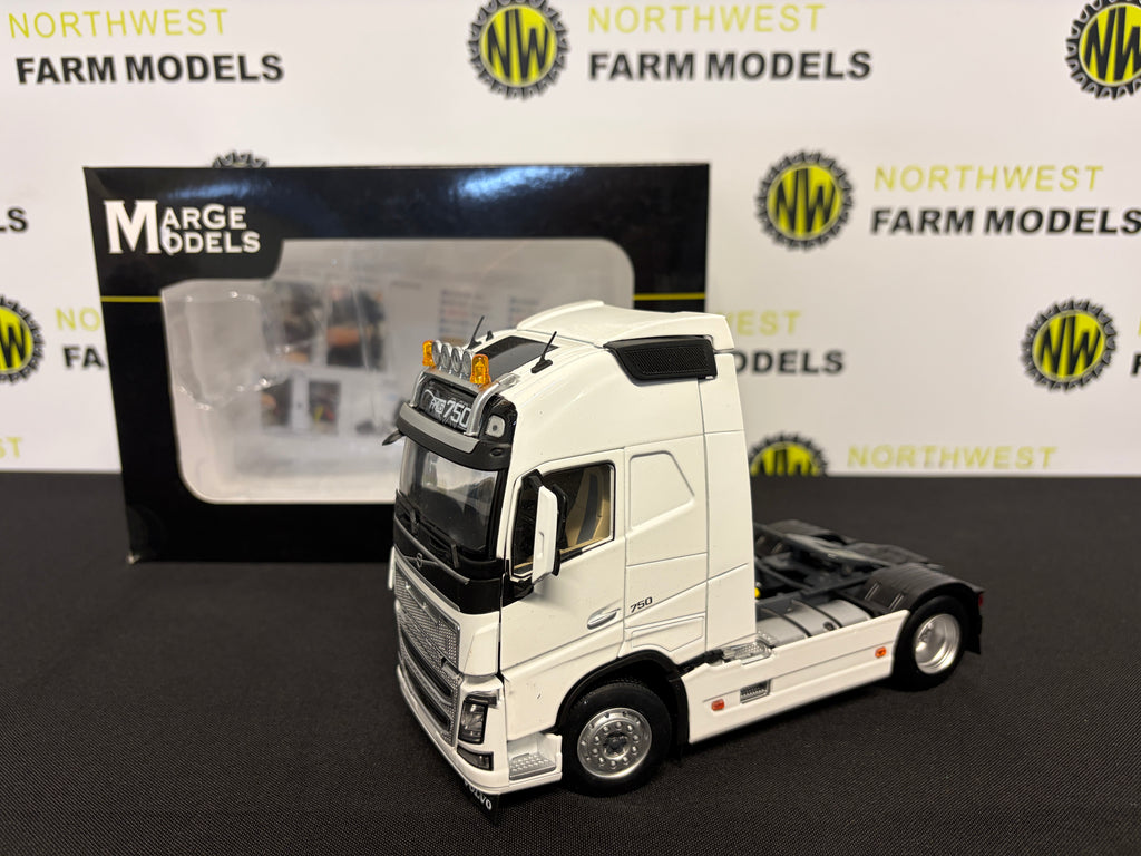 MARGE MODELS 1810-04 1:32 SCALE VOLVO FH16 4X2 CLEAR WHITE TRACTOR UNIT