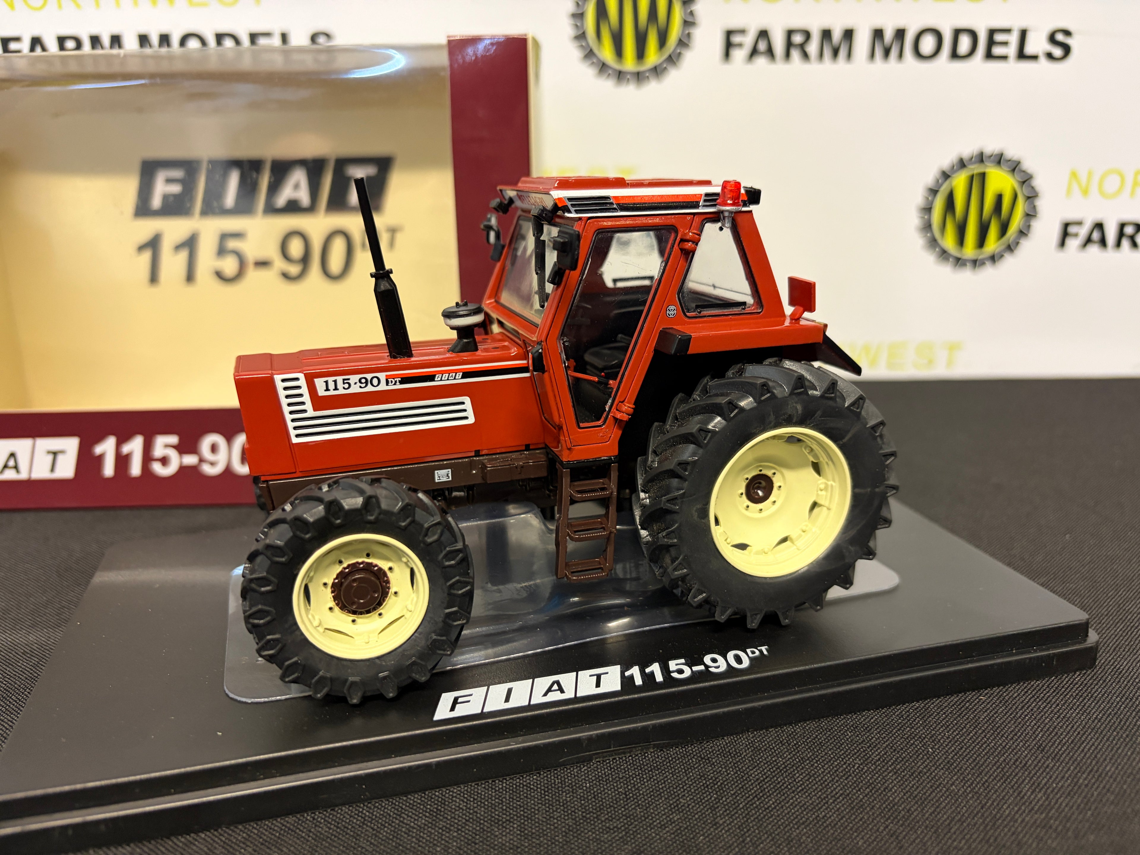 REPLICAGRI 115 1:32 SCALE FIAT 115-90 DT TRACTOR