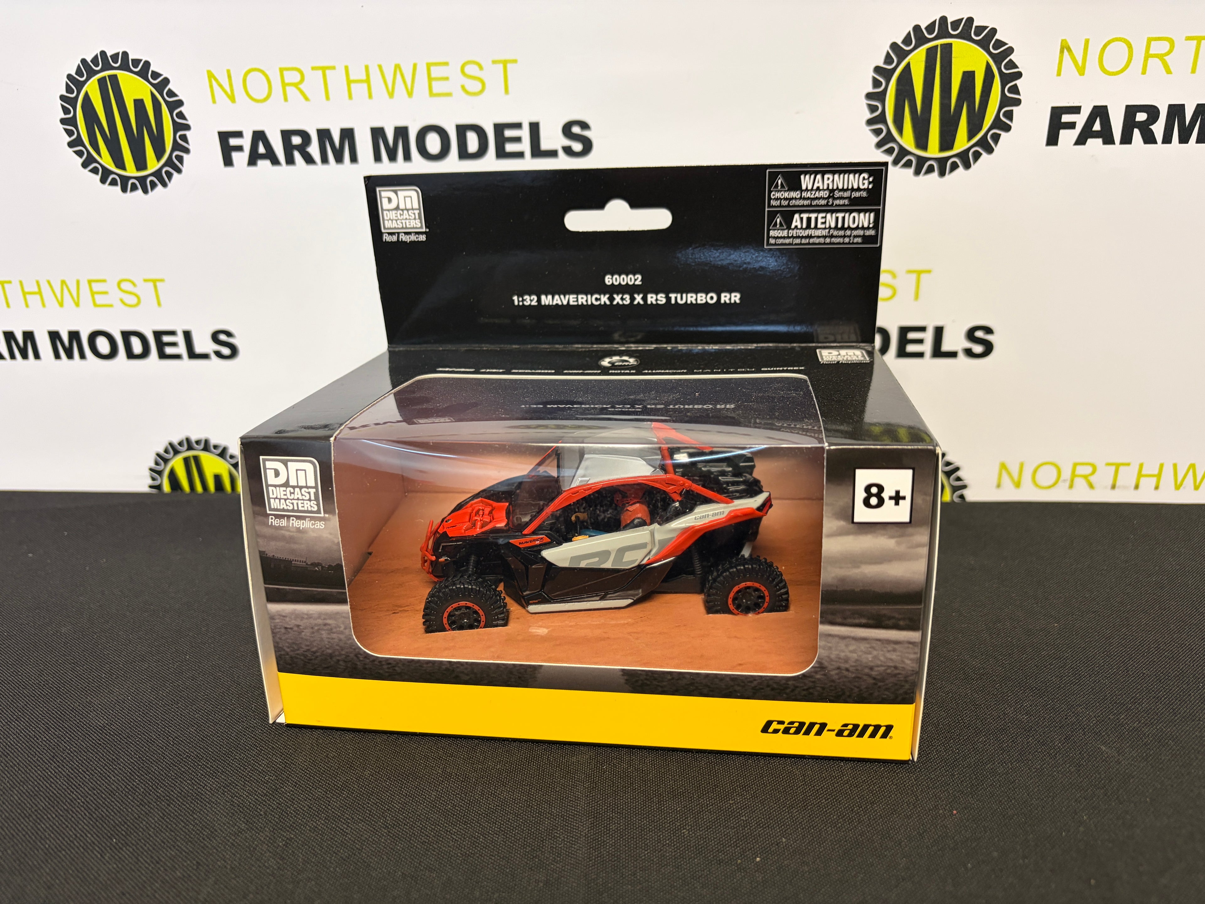 DIECAST MASTERS 60002 1:32 SCALE CAN-AM MAVERICK X3 X RS TURBO RR WHITE/RED