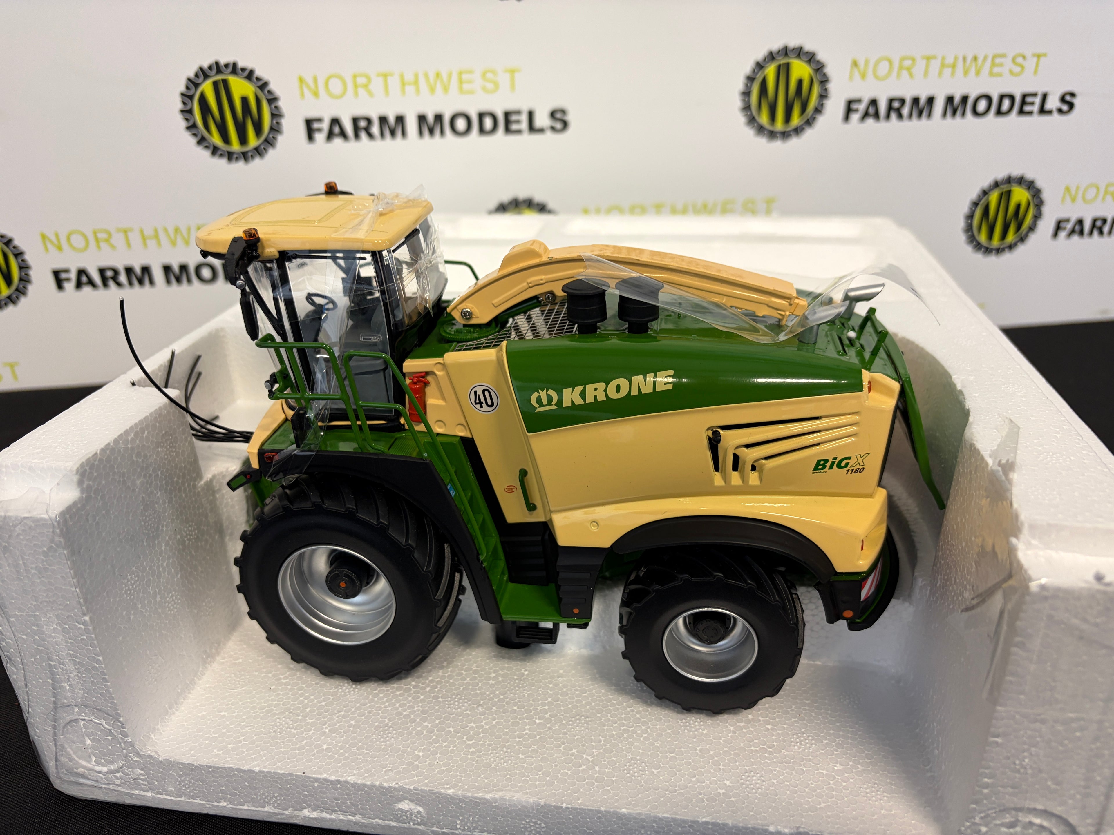 ROS 1:32 SCALE KRONE BIG X 1180 FORAGE HARVESTER