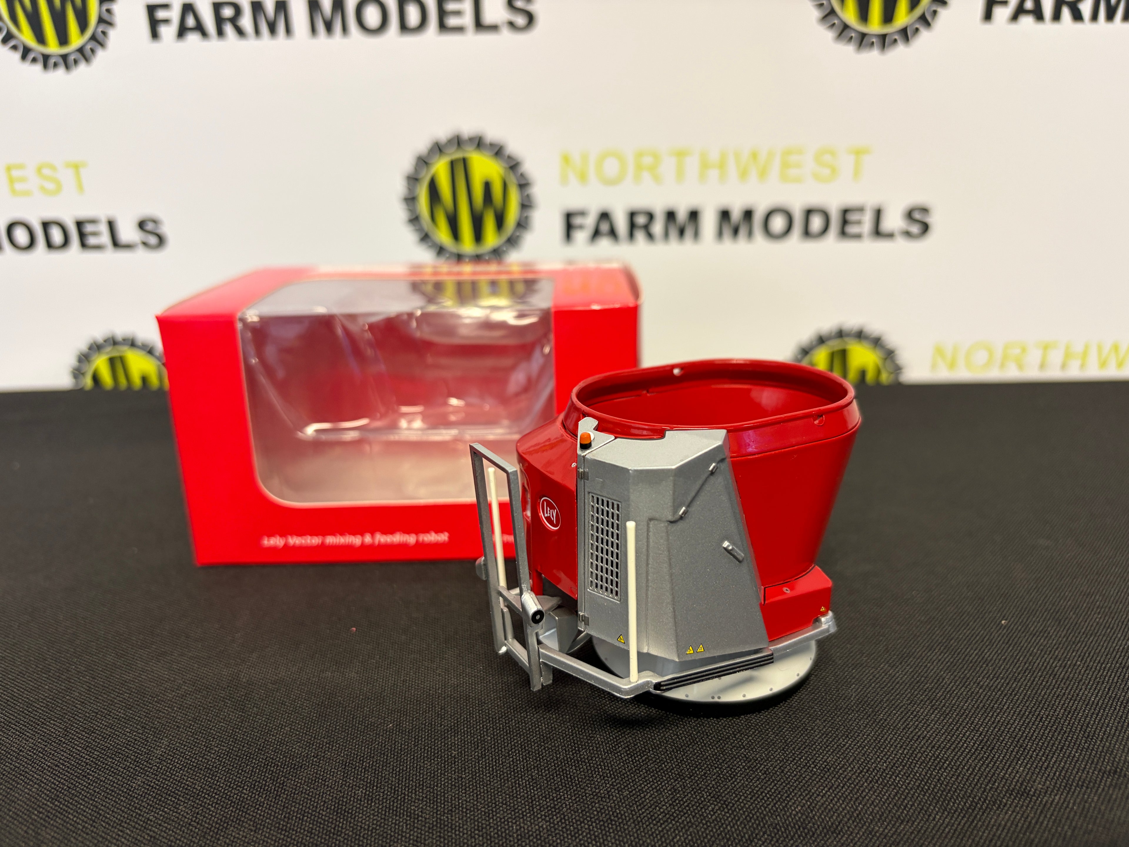 AT COLLECTIONS 3200505 1:32 SCALE LELY VECTOR FEEDING ROBOT