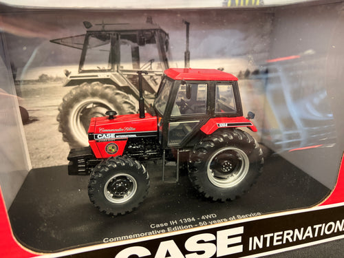 UNIVERSAL HOBBIES 6435 1:32 SCALE CASE INTERNATIONAL 1394 4WD COMMEMORATIVE