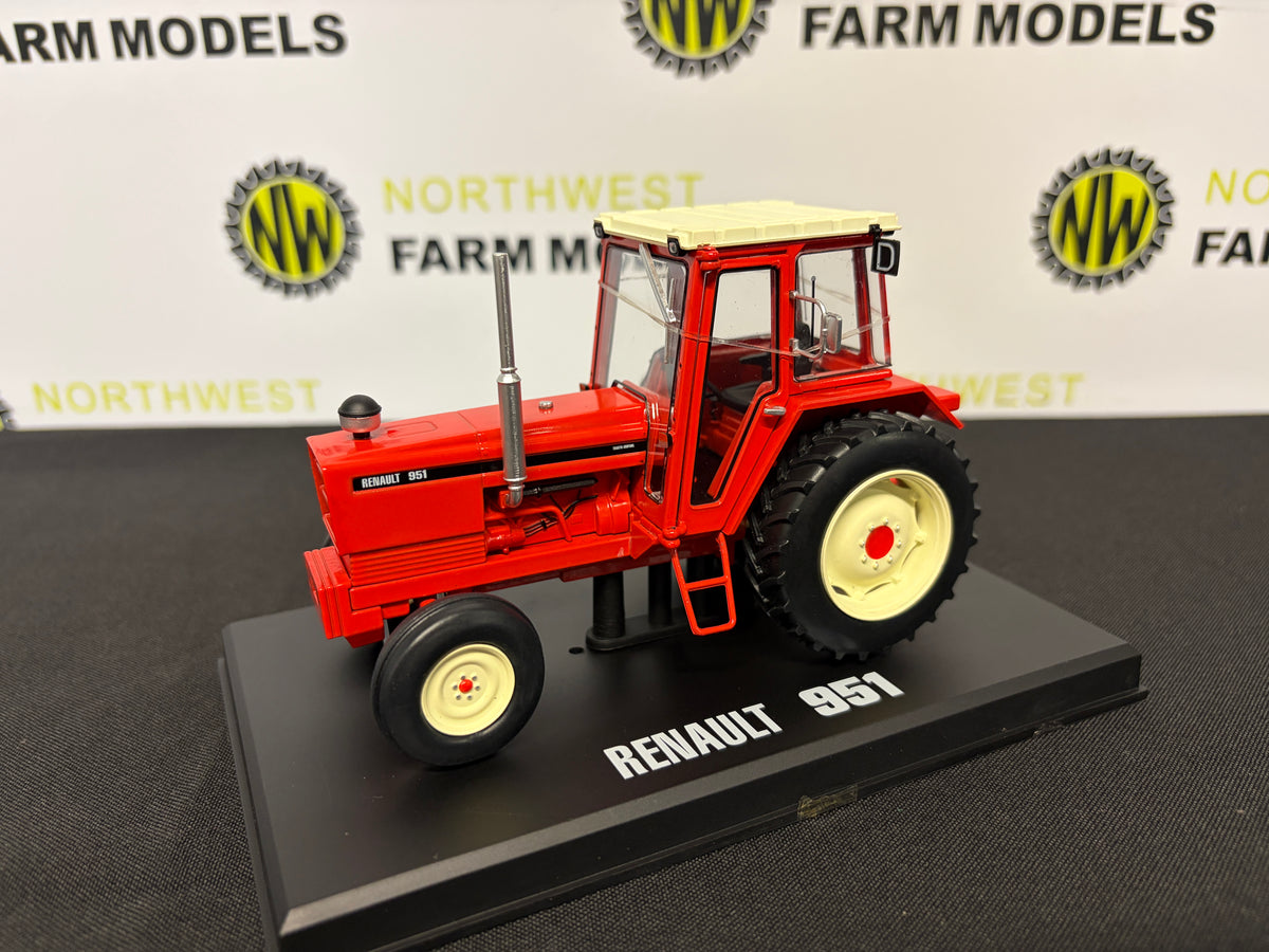REPLICAGRI 148 1:32 SCALE RENAULT 951 2WD TRACTOR