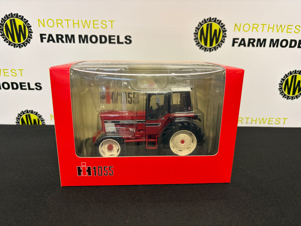 REPLICAGRI 063 1:32 SCALE INTERNATIONAL 1055 4WD TRACTOR
