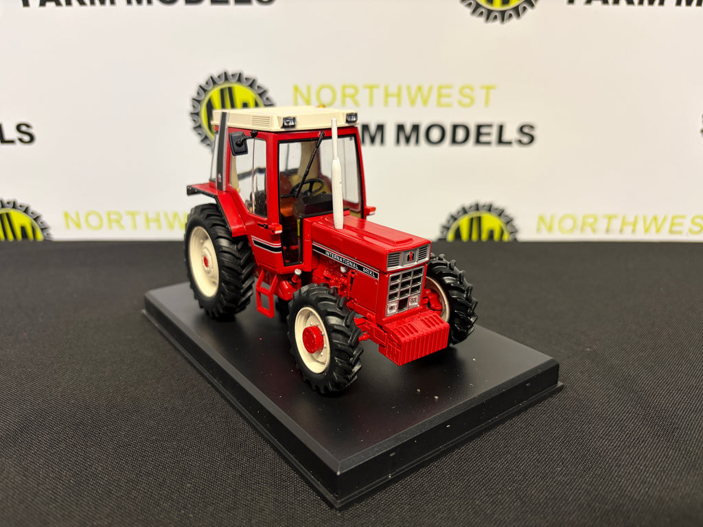 REPLICAGRI 060 1:32 SCALE INTERNATIONAL 845 XL4WD TRACTOR