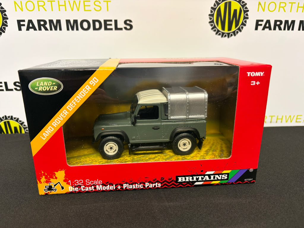 BRITAINS 42732A1 1:32 SCALE LAND ROVER DEFENDER 90