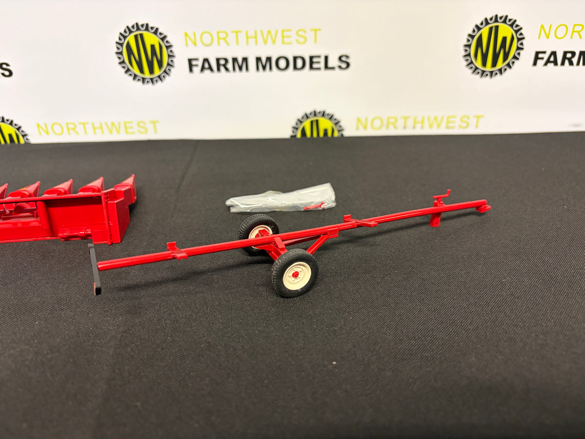 REPLICAGRI 131 1:32 SCALE INTERNATIONAL 853F MAIZE HEADER AND TRAILER
