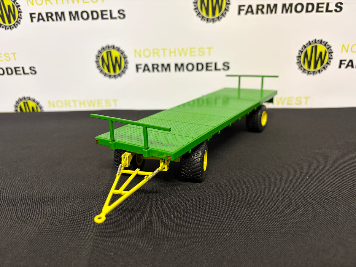 MARGE MODELS LEG 007 1:32 SCALE JOHN DEERE FLAT BED TRAILER