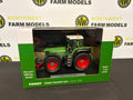 WEISE TOYS 1002 1:32 SCALE FENDT FAVORIT 824 TRACTOR