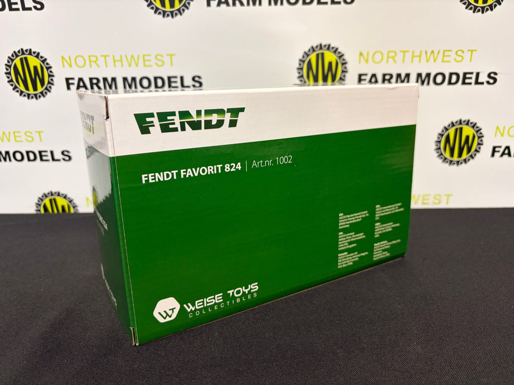 WEISE TOYS 1002 1:32 SCALE FENDT FAVORIT 824 TRACTOR