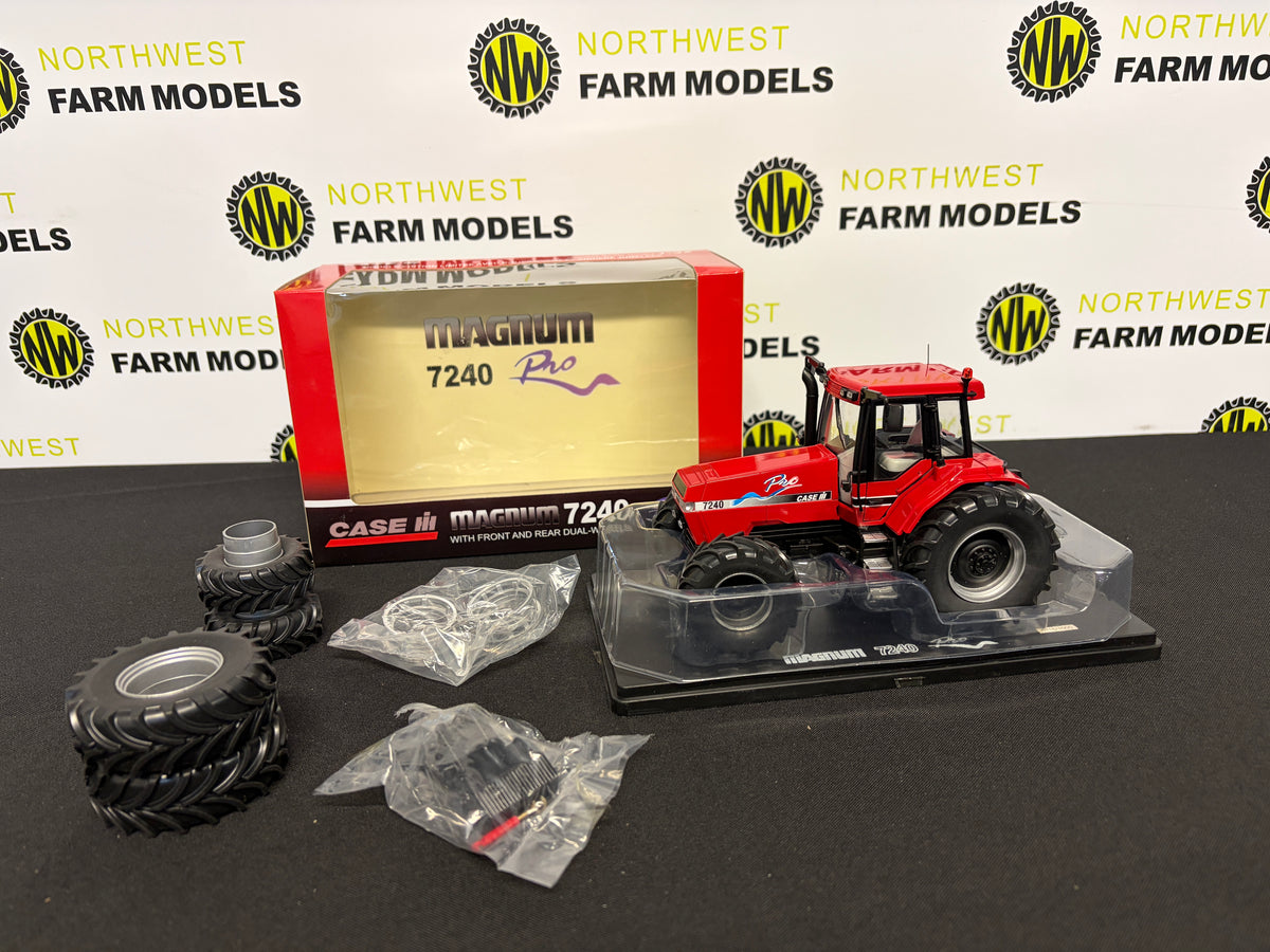 REPLICAGRI 136 1:32 SCALE CASE IH MAGNUM 7240 WITH FRONT AND REAR DUAL WHEELS