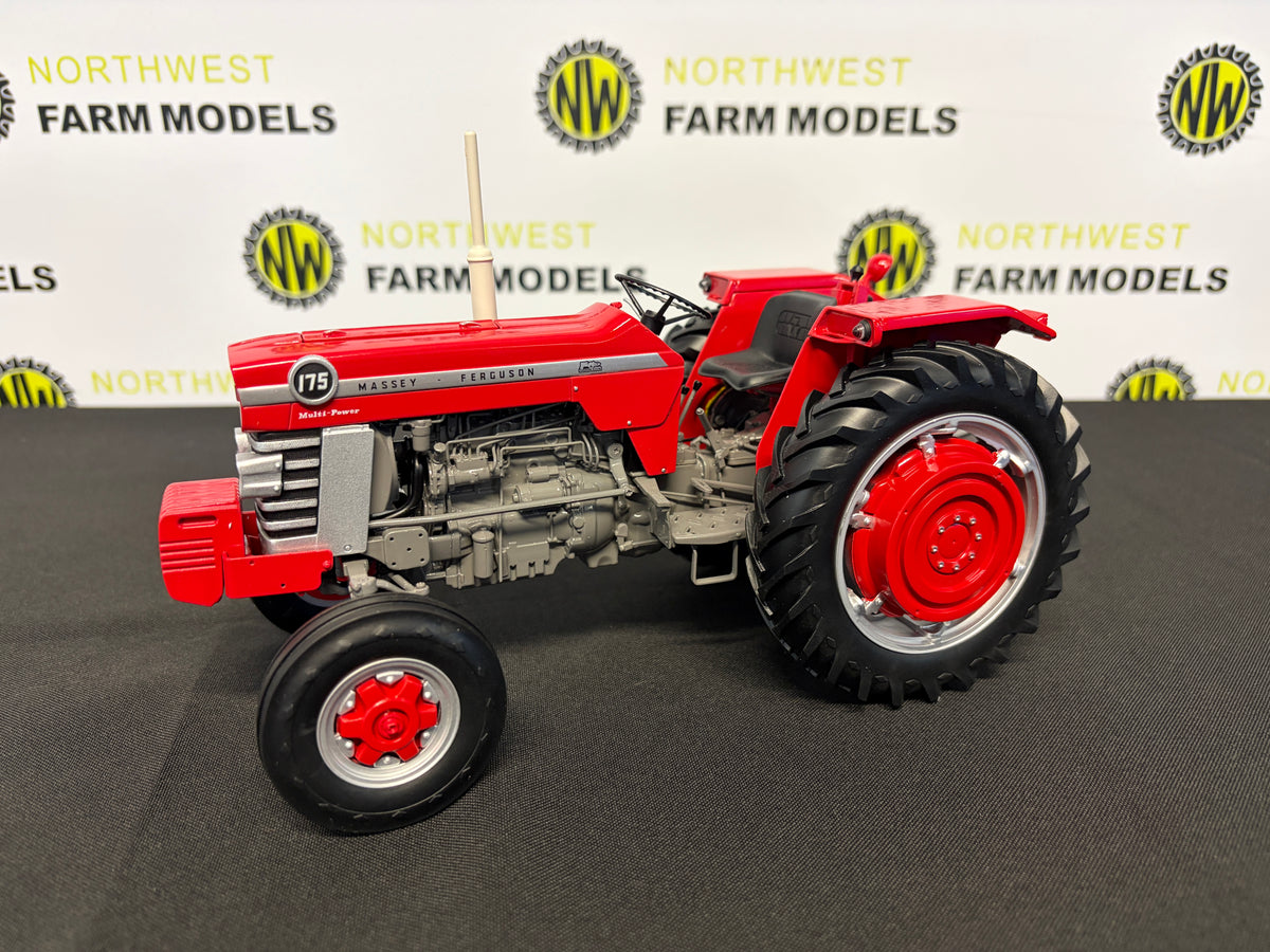 UNIVERSAL HOBBIES 2906 1:16 SCALE MASSEY FERGUSON 175 TRACTOR