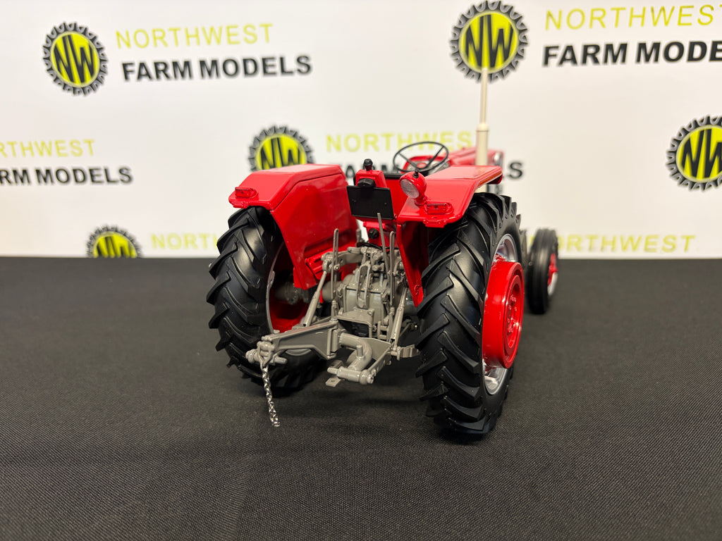 UNIVERSAL HOBBIES 2906 1:16 SCALE MASSEY FERGUSON 175 TRACTOR