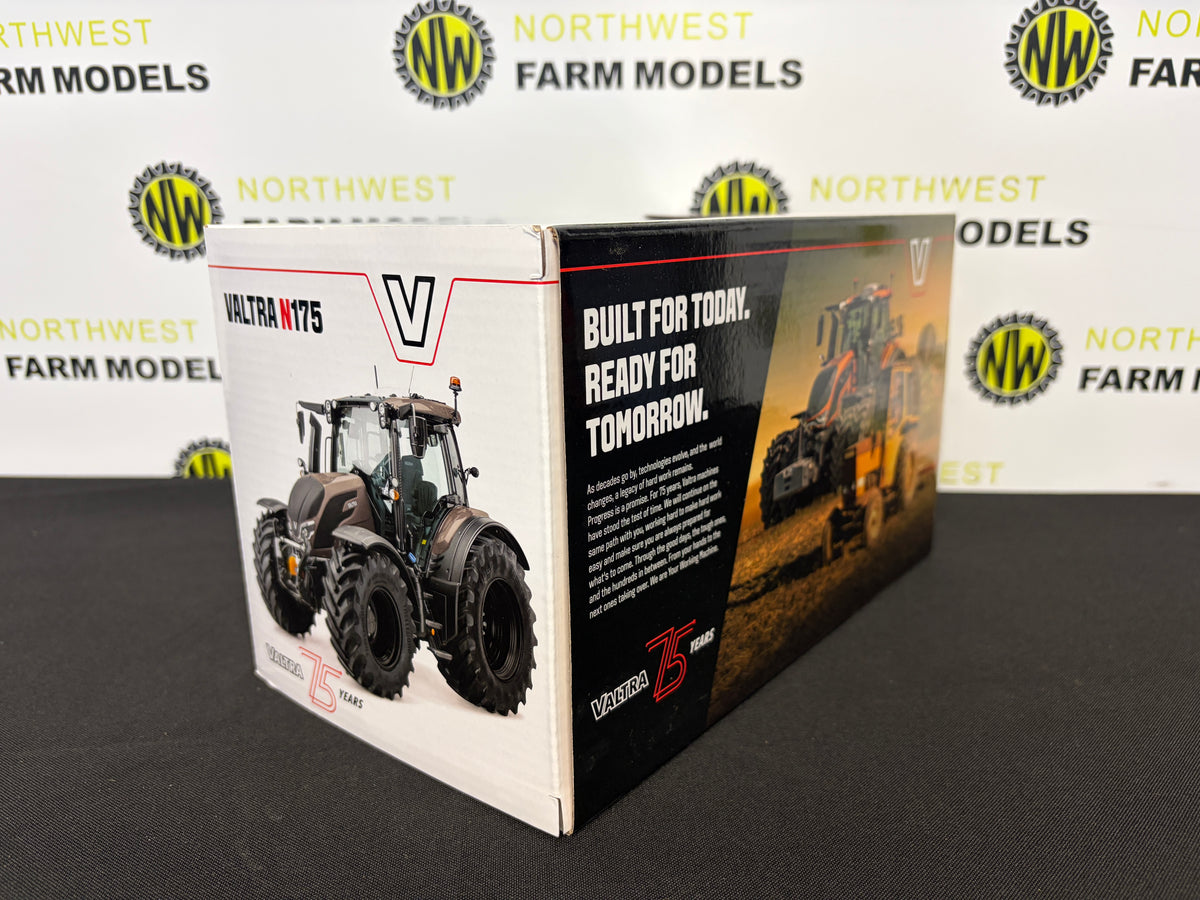 UNIVERSAL HOBBIES 7233 1:32 SCALE VALTRA N175 JUBILEUM BROWN MATT 75TH ANNIVERSARY EDITION
