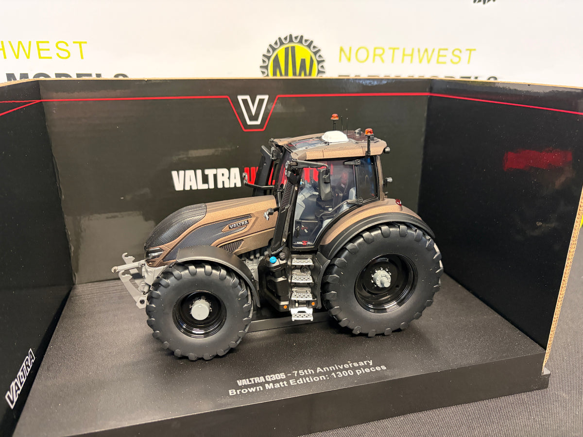 UNIVERSAL HOBBIES 7211 1:32 SCALE VALTRA Q305 JUBILEUM BROWN 75TH ANNIVERSARY EDITION