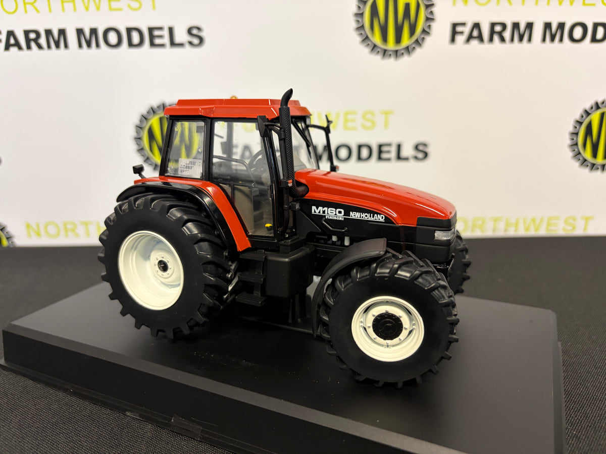 REPICAGRI 022 1:32 SCALE NEW HOLLAND M160 4WD TRACTOR