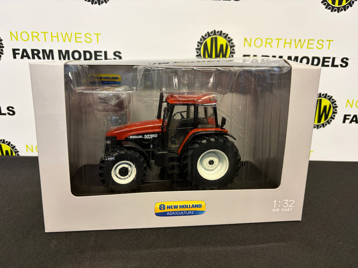 REPICAGRI 022 1:32 SCALE NEW HOLLAND M160 4WD TRACTOR
