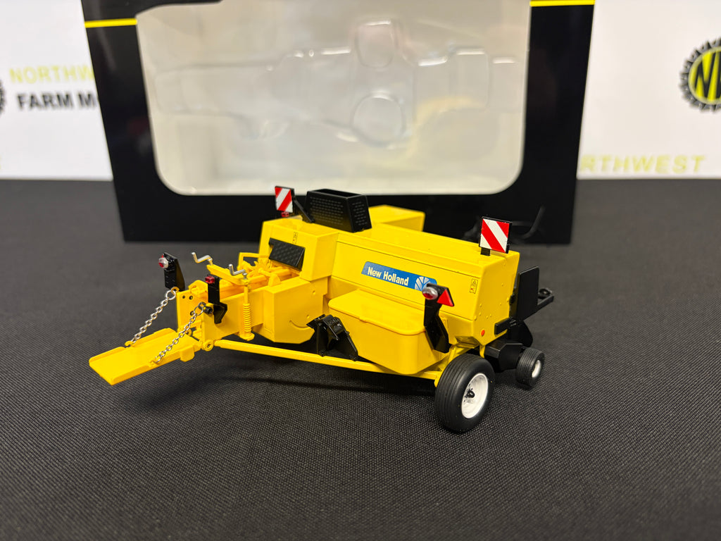 MARGE MODELS 2521 1:32 SCALE NEW HOLLAND BC5070 SMALL SQUARE BALER