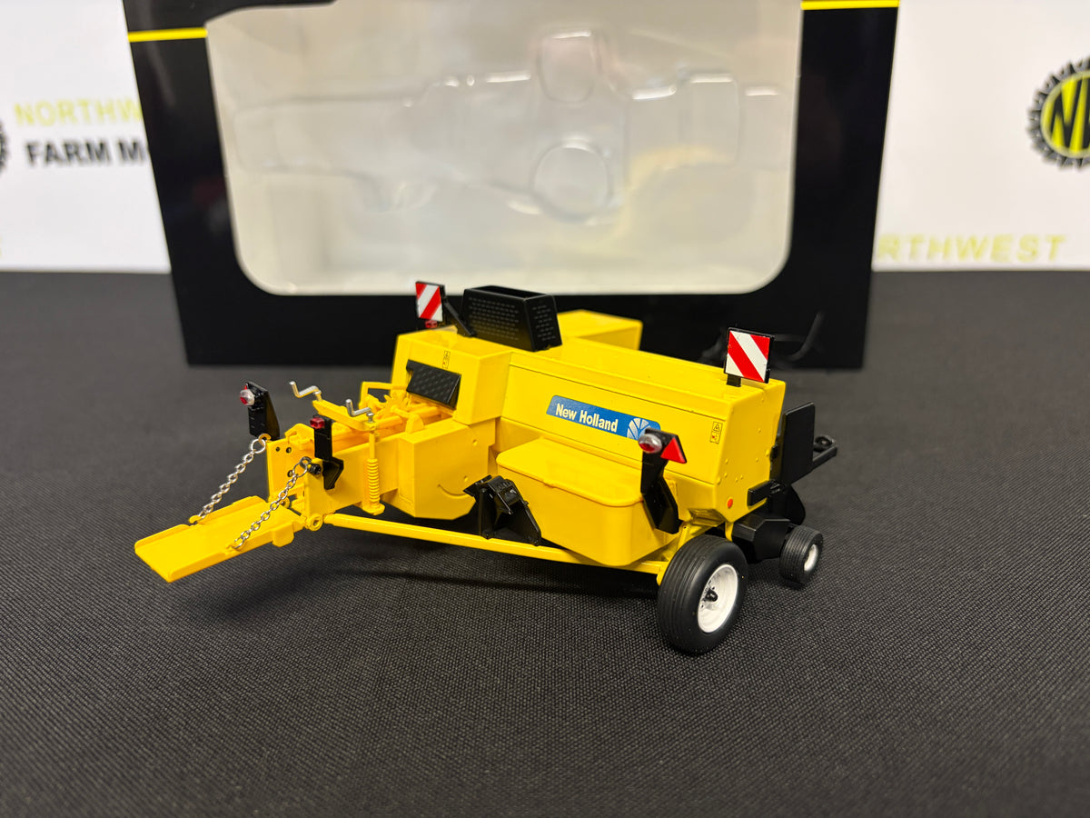 MARGE MODELS 2521 1:32 SCALE NEW HOLLAND BC5070 SMALL SQUARE BALER
