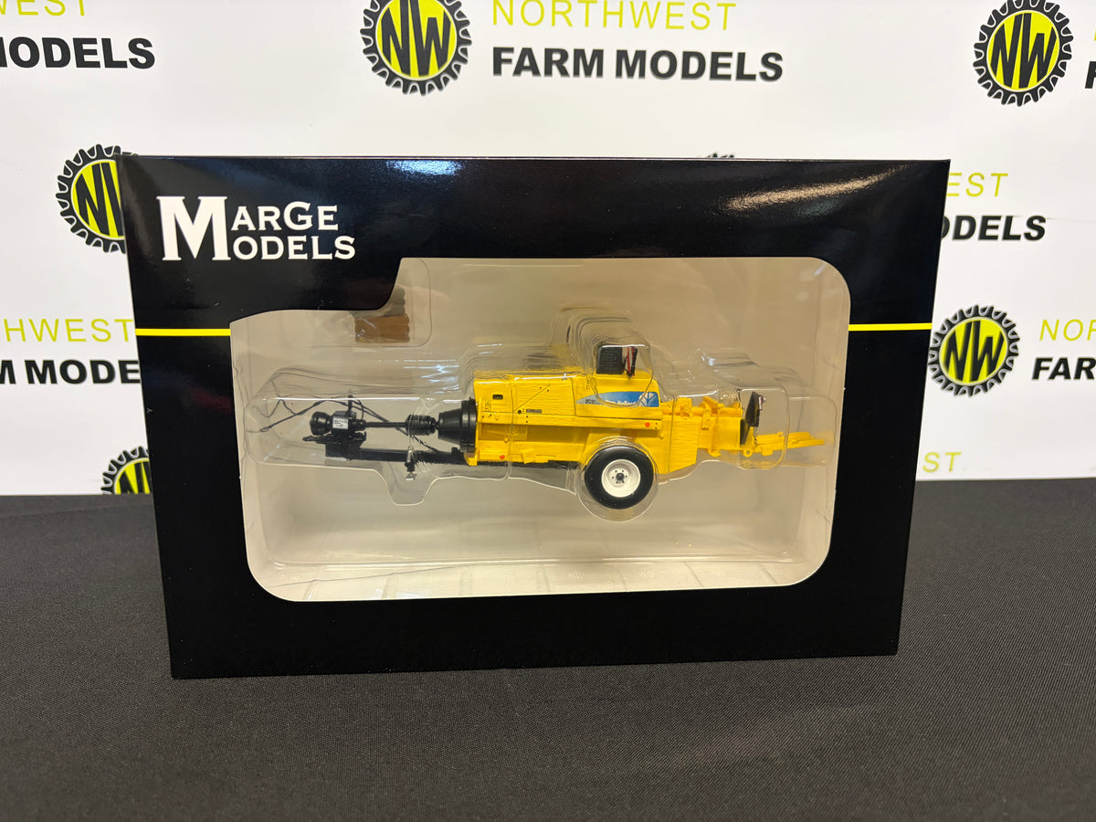 MARGE MODELS 2521 1:32 SCALE NEW HOLLAND BC5070 SMALL SQUARE BALER