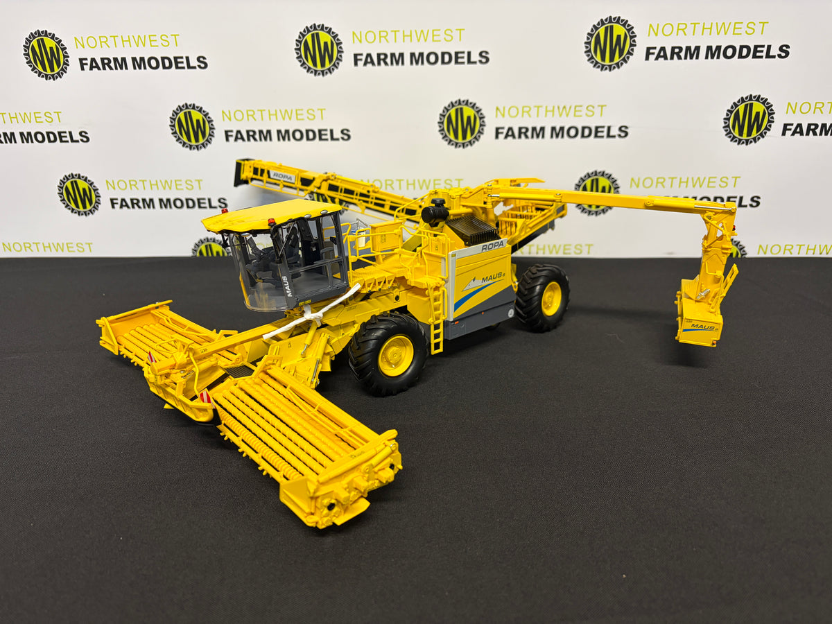 WIKING 013018300 1:32 SCALE ROPA MAUS 6 SUGAR BEET LOADER DEALER BOX