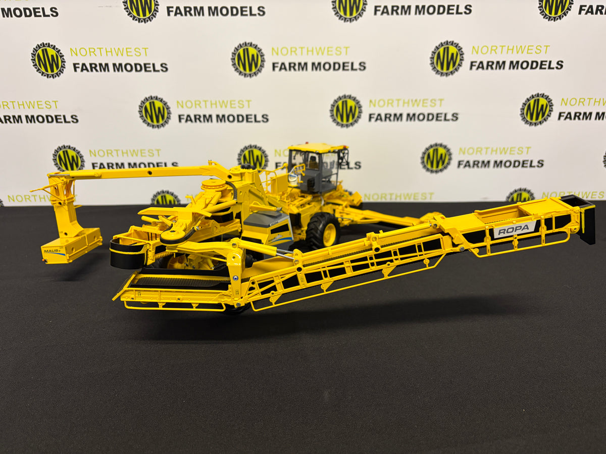 WIKING 013018300 1:32 SCALE ROPA MAUS 6 SUGAR BEET LOADER DEALER BOX