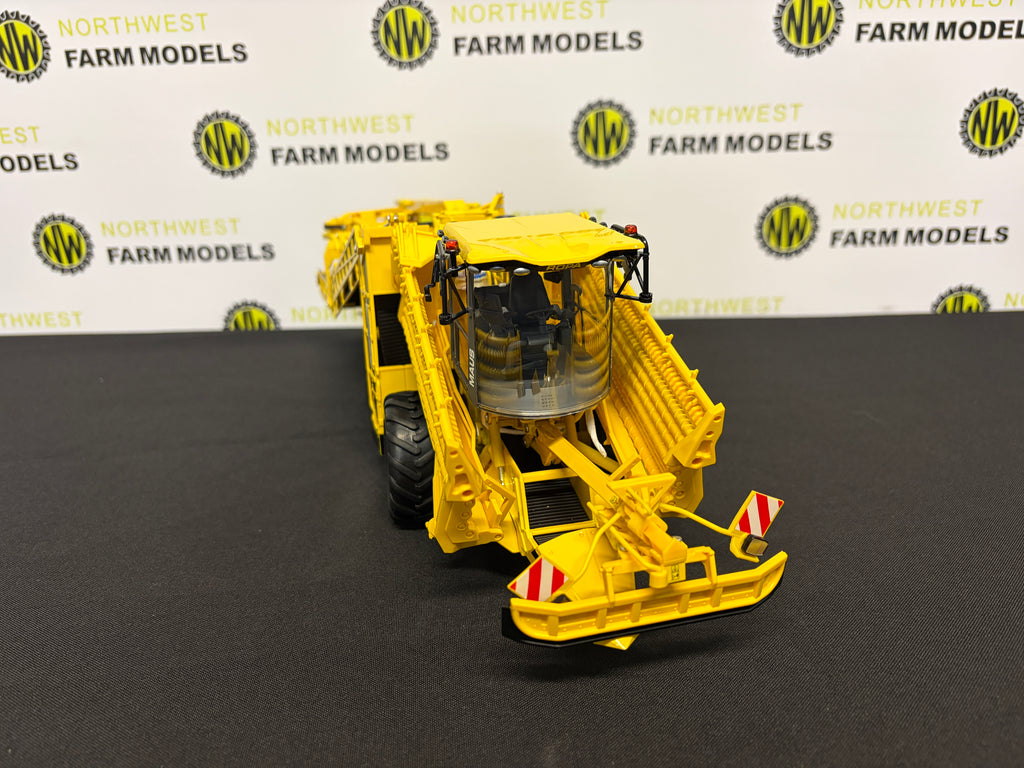 WIKING 013018300 1:32 SCALE ROPA MAUS 6 SUGAR BEET LOADER DEALER BOX