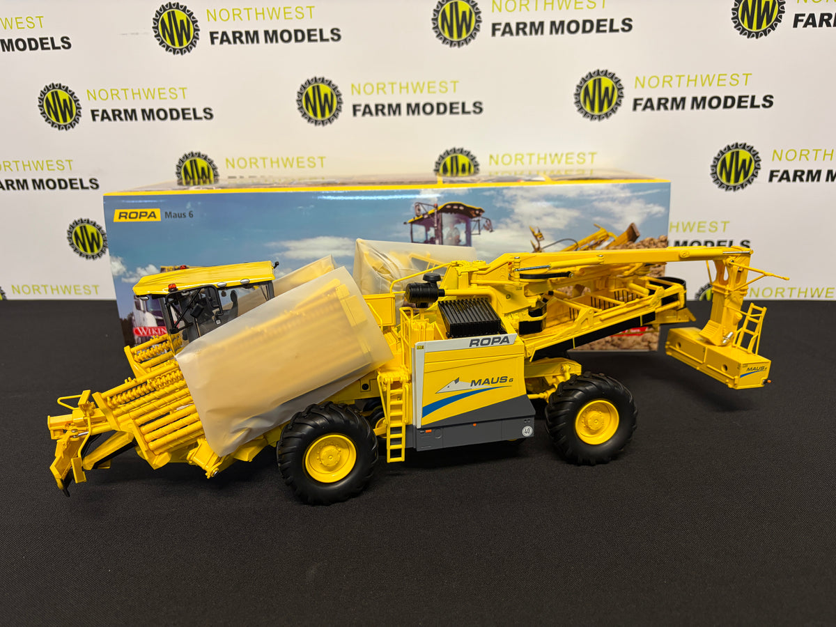 WIKING 013018300 1:32 SCALE ROPA MAUS 6 SUGAR BEET LOADER DEALER BOX