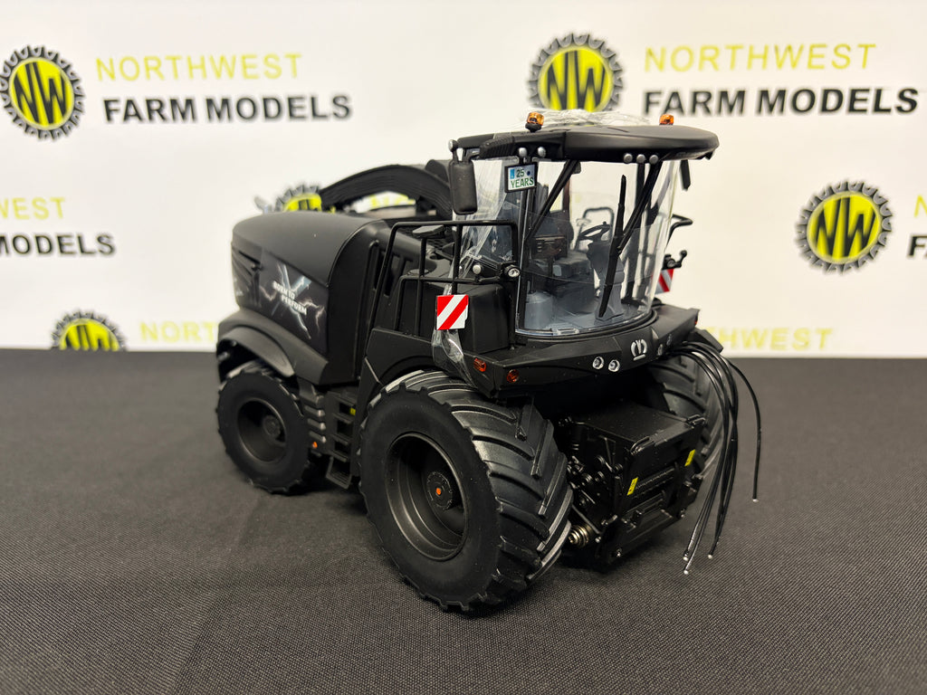 ROS 209035110 1:32 SCALE KRONE BIG X 1180 "BORN TO PERFORM" LIMITED EDITION