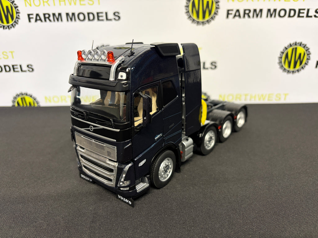MARGE MODELS 2322-02 1:32 SCALE VOLVO FH5 8X4 ANTHRACITE TRACTOR UNIT
