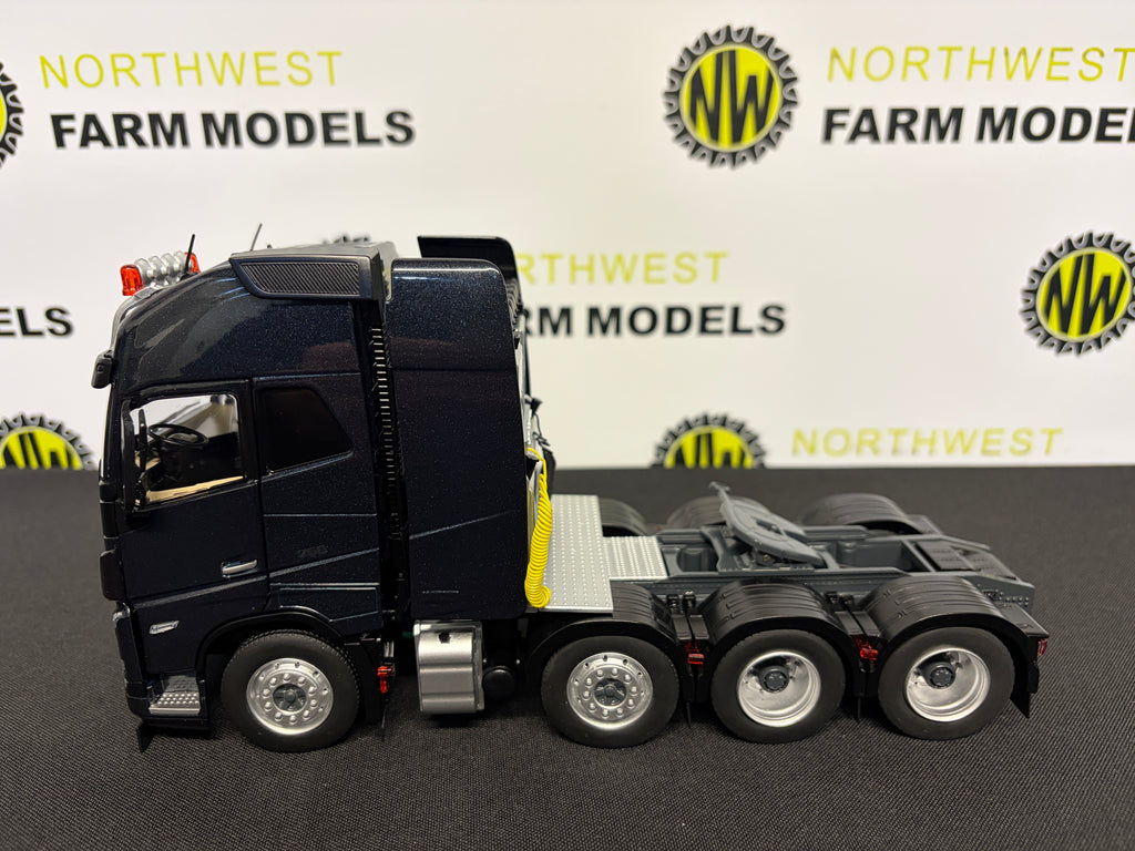 MARGE MODELS 2322-02 1:32 SCALE VOLVO FH5 8X4 ANTHRACITE TRACTOR UNIT