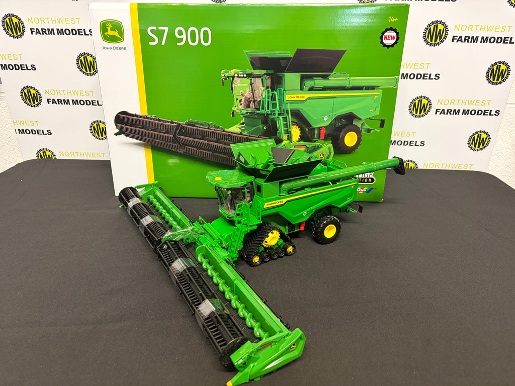 BRITAINS 43390 1:32 SCALE JOHN DEERE S7 900 COMBINE HARVESTER