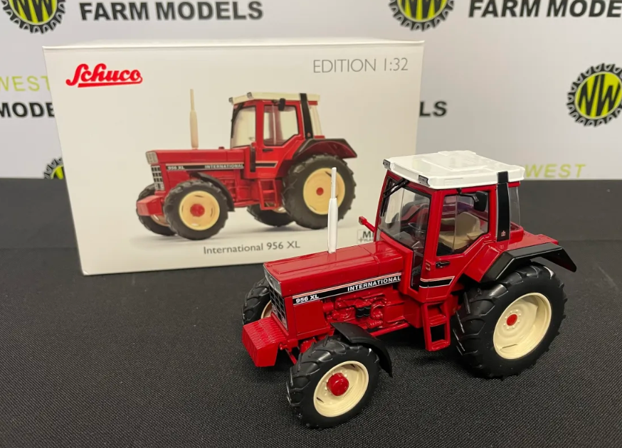 SCHUCO 1:32 SCALE INTERNATIONAL 956 XL