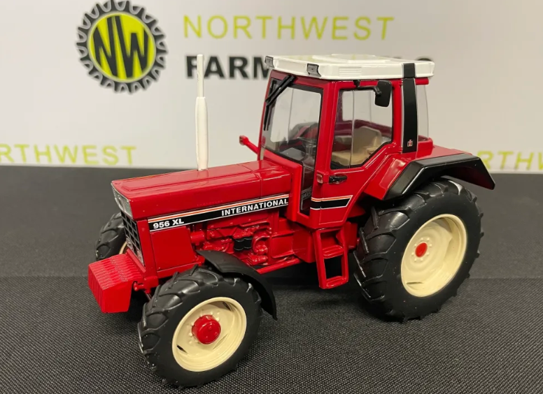 SCHUCO 1:32 SCALE INTERNATIONAL 956 XL