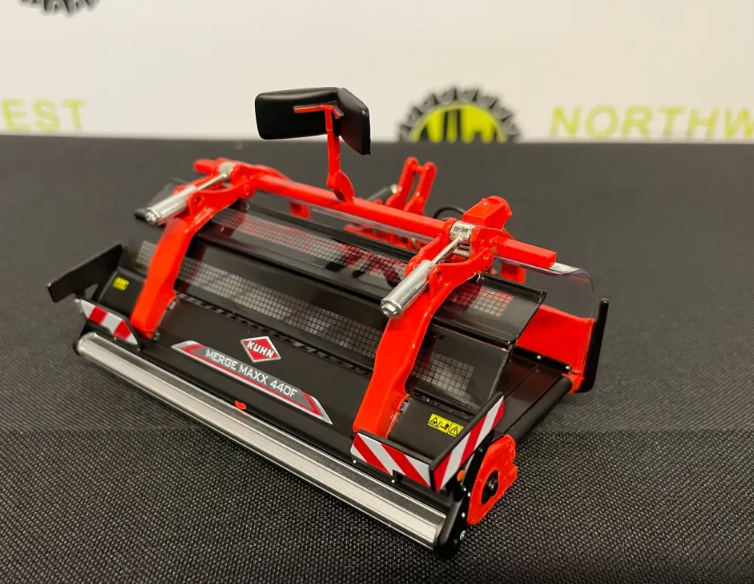 ROS 1:32 SCALE KUHN MERGE MAXX 440 F FRONT MERGER