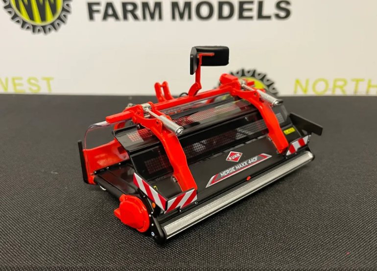 ROS 1:32 SCALE KUHN MERGE MAXX 440 F FRONT MERGER