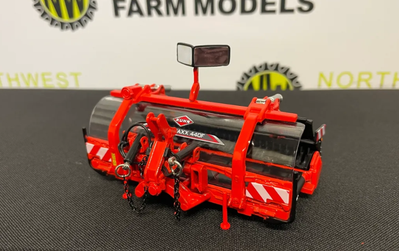 ROS 1:32 SCALE KUHN MERGE MAXX 440 F FRONT MERGER