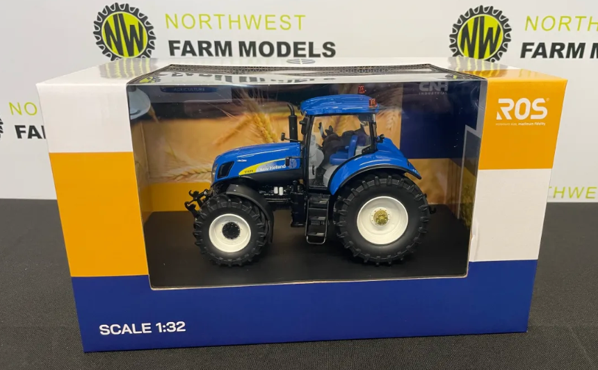 ROS 301269 1:32 SCALE NEW HOLLAND T7070 AUTO COMMAND TRACTOR