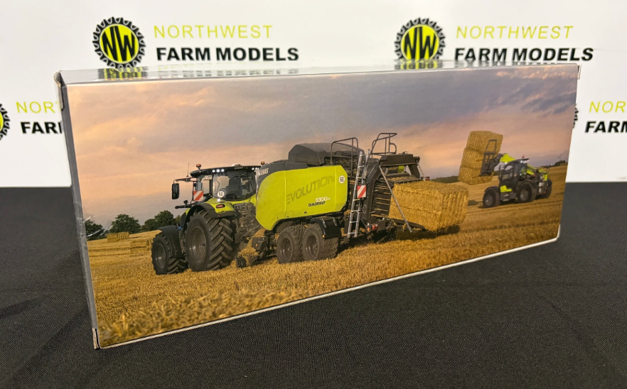 ROS 0002682390 1:32 SCALE CLAAS QUADRANT 5300 FC NIGHT EDITION LIMITED EDITION