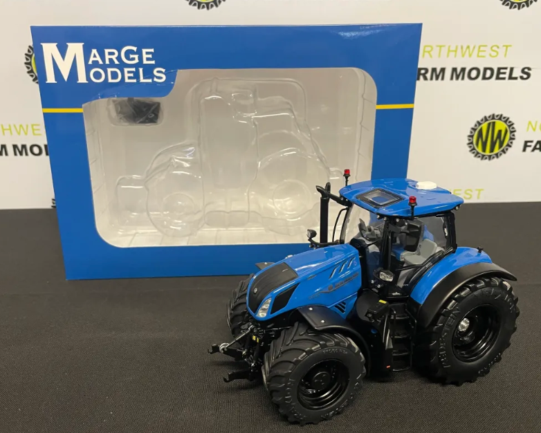 MARGE MODELS 2405 1:32 SCALE NEW HOLLAND T7.340 BLUE WITH BLACK RIMS LIMITED EDITION