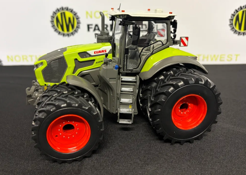 MARGE MODELS 2510 1:32 SCALE CLAAS AXION 9.420 WITH DUAL WHEELS