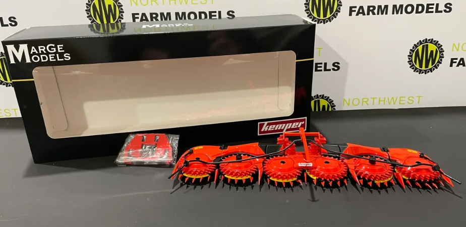 MARGE MODELS 2129 1:32 SCALE KEMPER 490 PLUS MAIZE HEADER