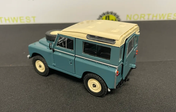 MARGE MODELS 2421-01 1:32 SCALE LAND ROVER SERIES 3 88 SAFARI ROOF MARINE BLUE