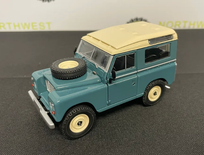 MARGE MODELS 2421-01 1:32 SCALE LAND ROVER SERIES 3 88 SAFARI ROOF MARINE BLUE