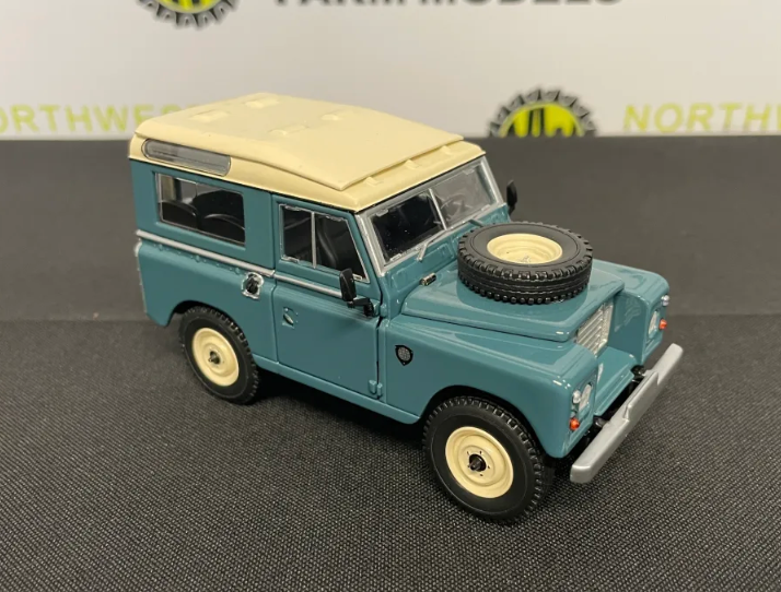 MARGE MODELS 2421-01 1:32 SCALE LAND ROVER SERIES 3 88 SAFARI ROOF MARINE BLUE