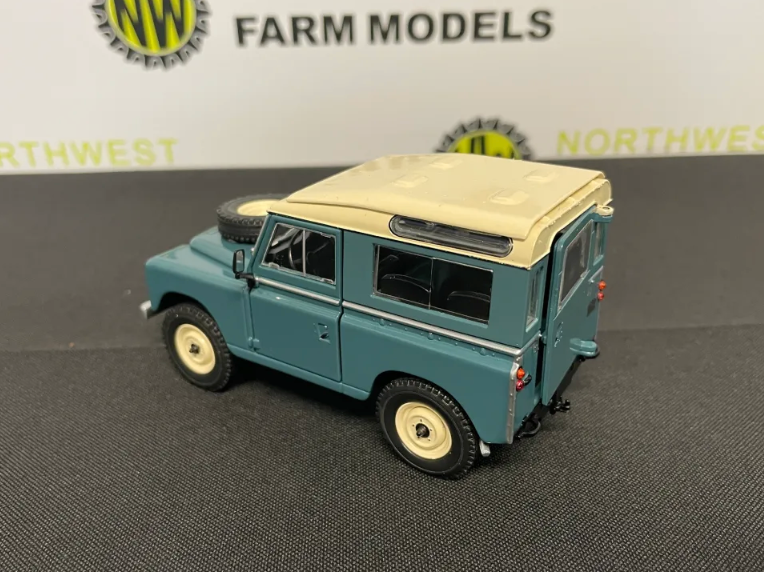MARGE MODELS 2421-01 1:32 SCALE LAND ROVER SERIES 3 88 SAFARI ROOF MARINE BLUE