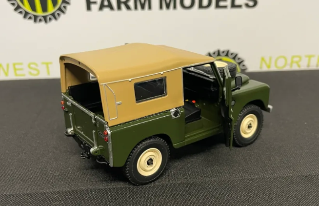 MARGE MODELS 2420-03 1:32 SCALE LAND ROVER SERIES 3 88 SOFT TOP DEEP BRONZE GREEN