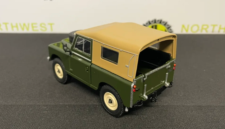 MARGE MODELS 2420-03 1:32 SCALE LAND ROVER SERIES 3 88 SOFT TOP DEEP BRONZE GREEN