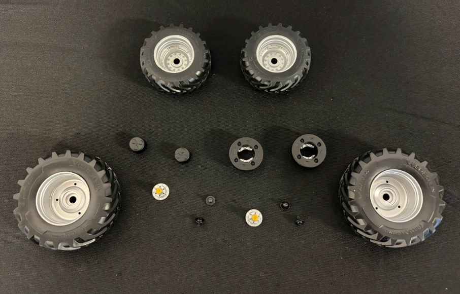 MARGE MODELS 2608 1:32 SCALE VREDESTEIN WHEEL SET